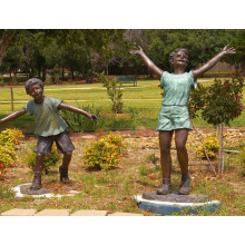 Popular Designs Life Size Bronze Boy and Girl Playing Statue for Garden